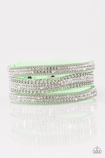 paparazzi-jewelry-dangerously-drama-queen-green-bracelet-patty-conns-bling-boutique