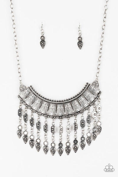 paparazzi-jewelry-the-desert-is-calling-necklace-patty-conns-bling-boutique