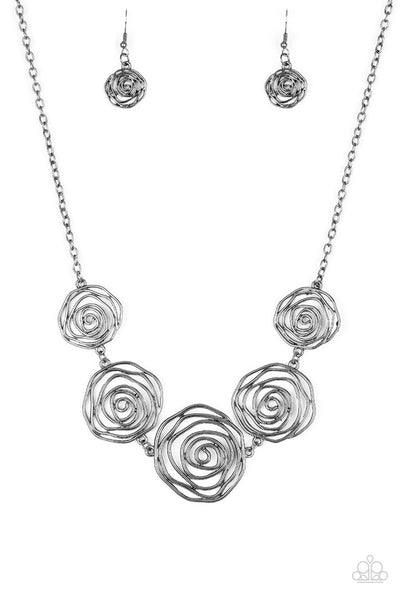 paparazzi-jewelry-rosy-rosette-black-necklace-patty-conns-bling-boutique