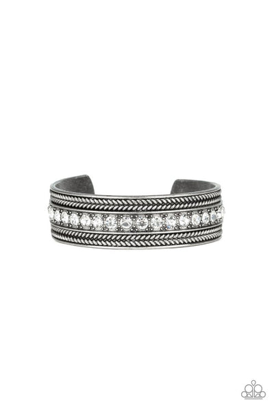 paparazzi-jewelry-empress-etiquette-white-bracelet-patty-conns-bling-boutique
