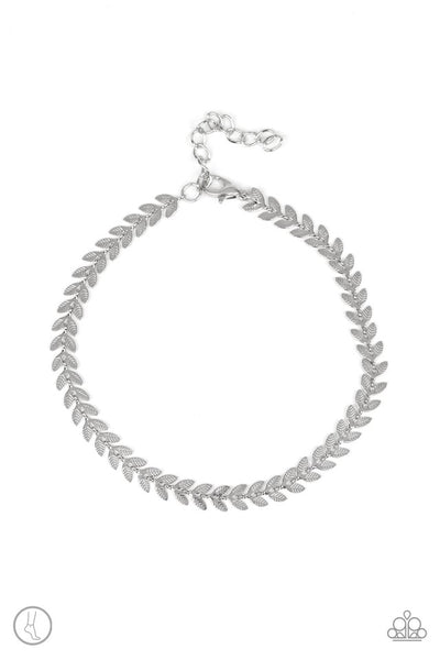 paparazzi-jewelry-west-coast-goddess-silver-bracelet-patty-conns-bling-boutique