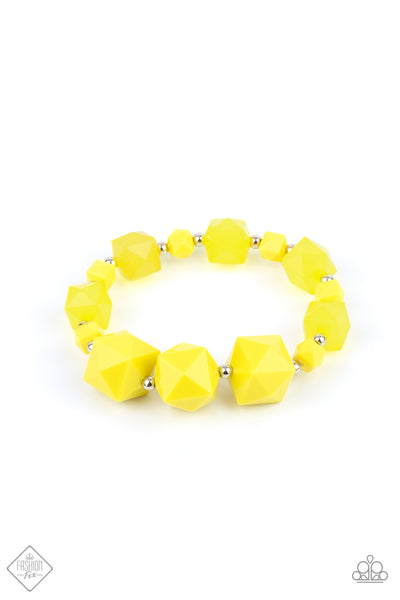 paparazzi-jewelry-trendsetting-tourist-yellow-bracelet-patty-conns-bling-boutique
